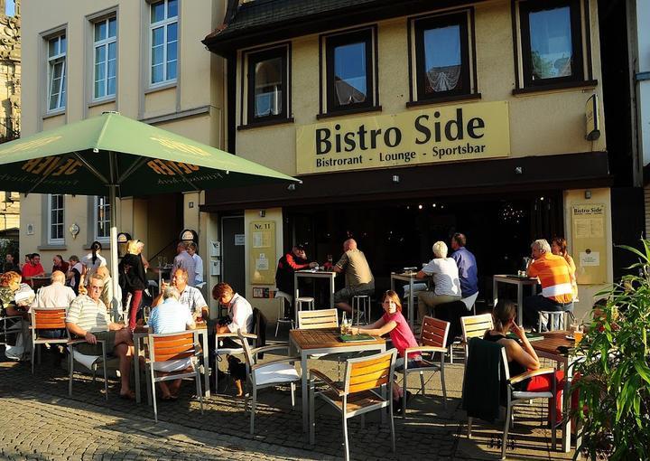 Le Bistro